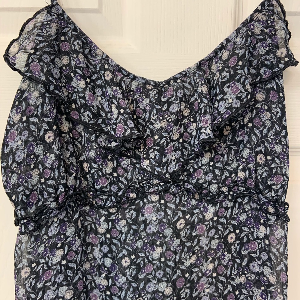 Express Floral Ruffle tank - Picture 2 of 6